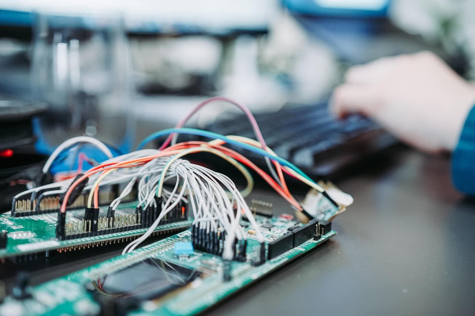 Wireless Communication Technologies for IoT:
